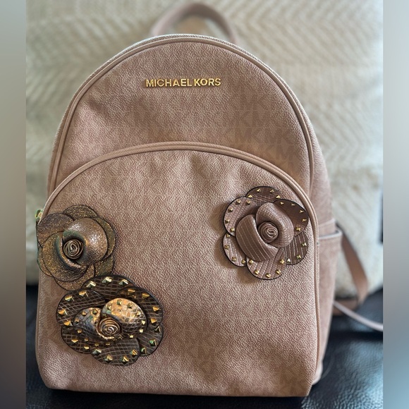 Michael Kors pink floral backpack metallic & gold detailing w/ pockets - Picture 1 of 12